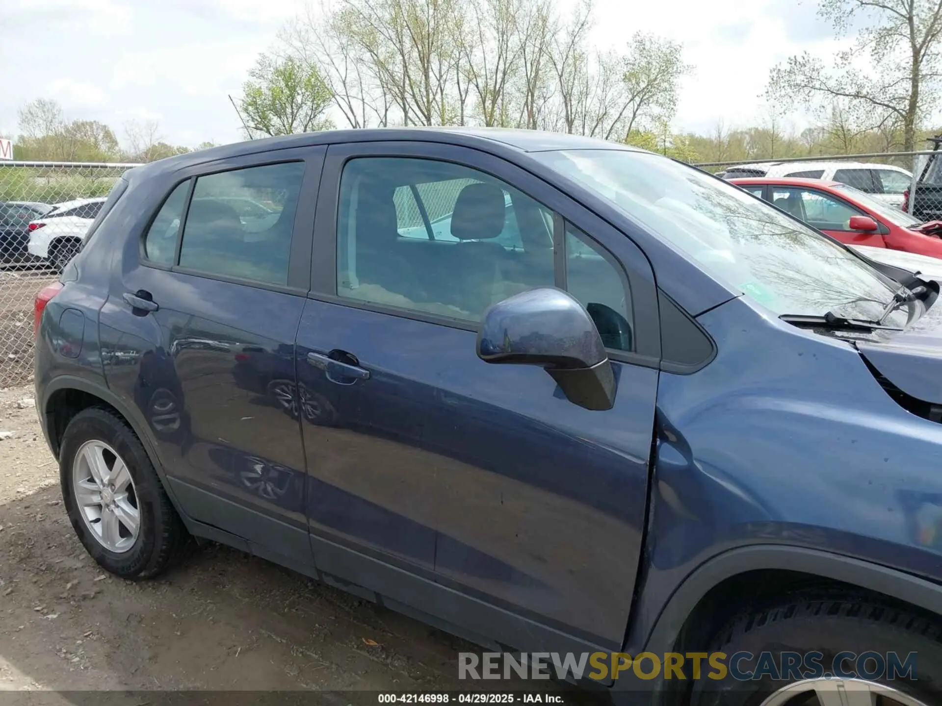 13 Фотография поврежденного автомобиля 3GNCJKSB4KL260306 CHEVROLET TRAX 2019