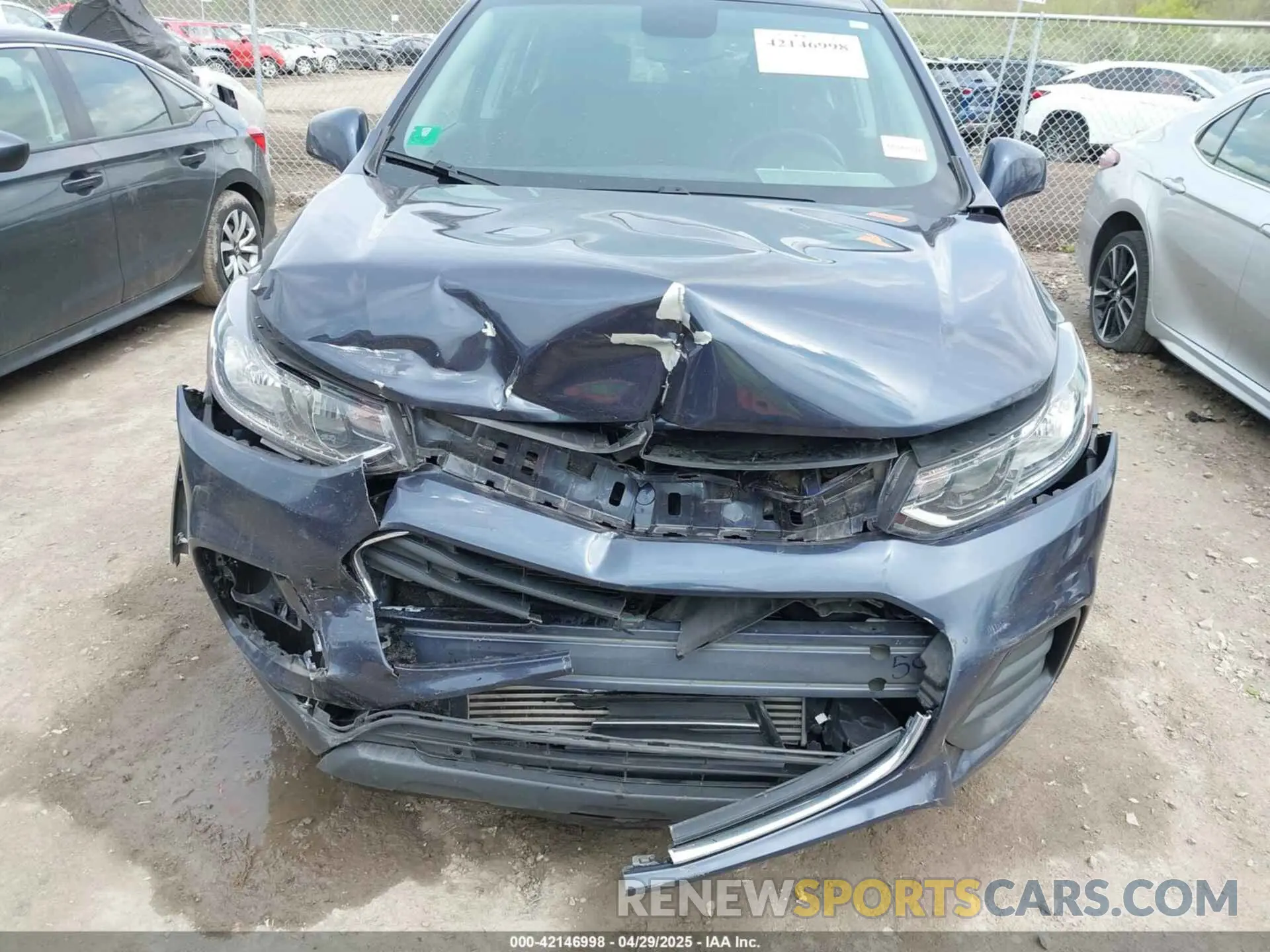 6 Фотография поврежденного автомобиля 3GNCJKSB4KL260306 CHEVROLET TRAX 2019