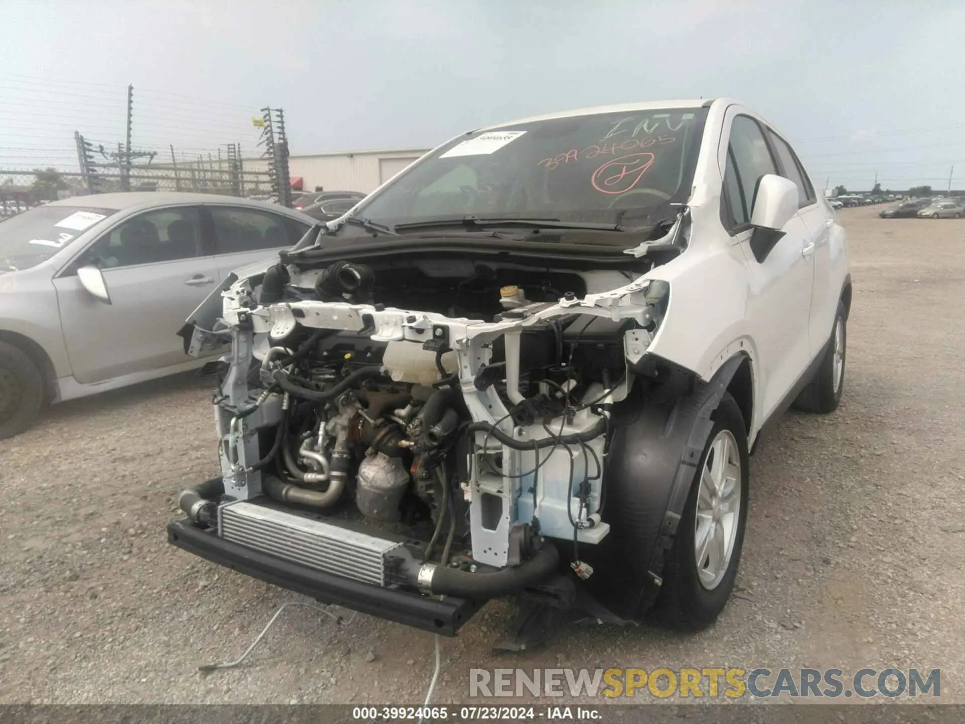 6 Фотография поврежденного автомобиля 3GNCJKSB4KL388884 CHEVROLET TRAX 2019