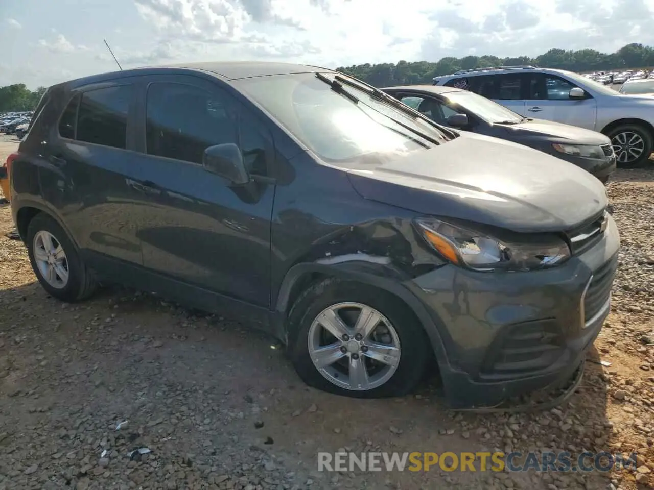 4 Photograph of a damaged car 3GNCJKSB5KL237469 CHEVROLET TRAX 2019