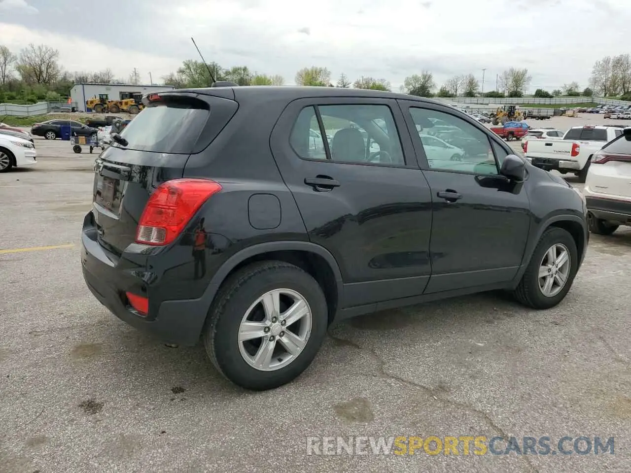 3 Photograph of a damaged car 3GNCJKSB5KL310310 CHEVROLET TRAX 2019