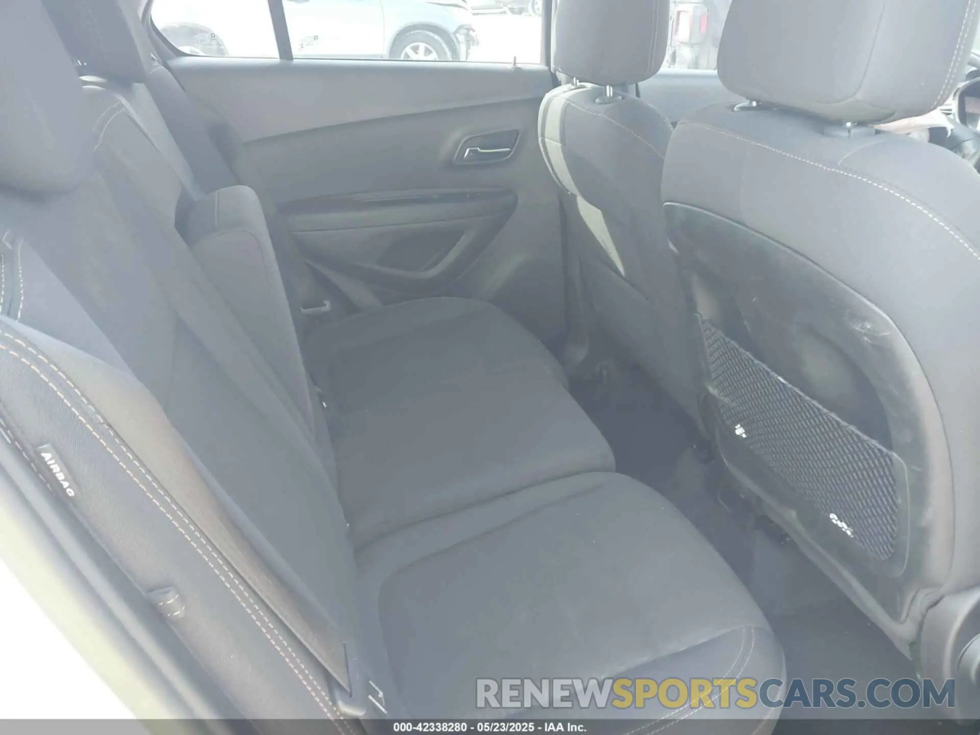 8 Photograph of a damaged car 3GNCJKSB7KL153203 CHEVROLET TRAX 2019