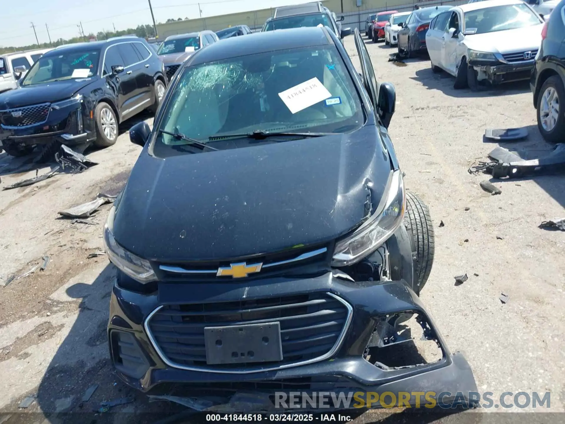 11 Photograph of a damaged car 3GNCJKSB7KL206403 CHEVROLET TRAX 2019
