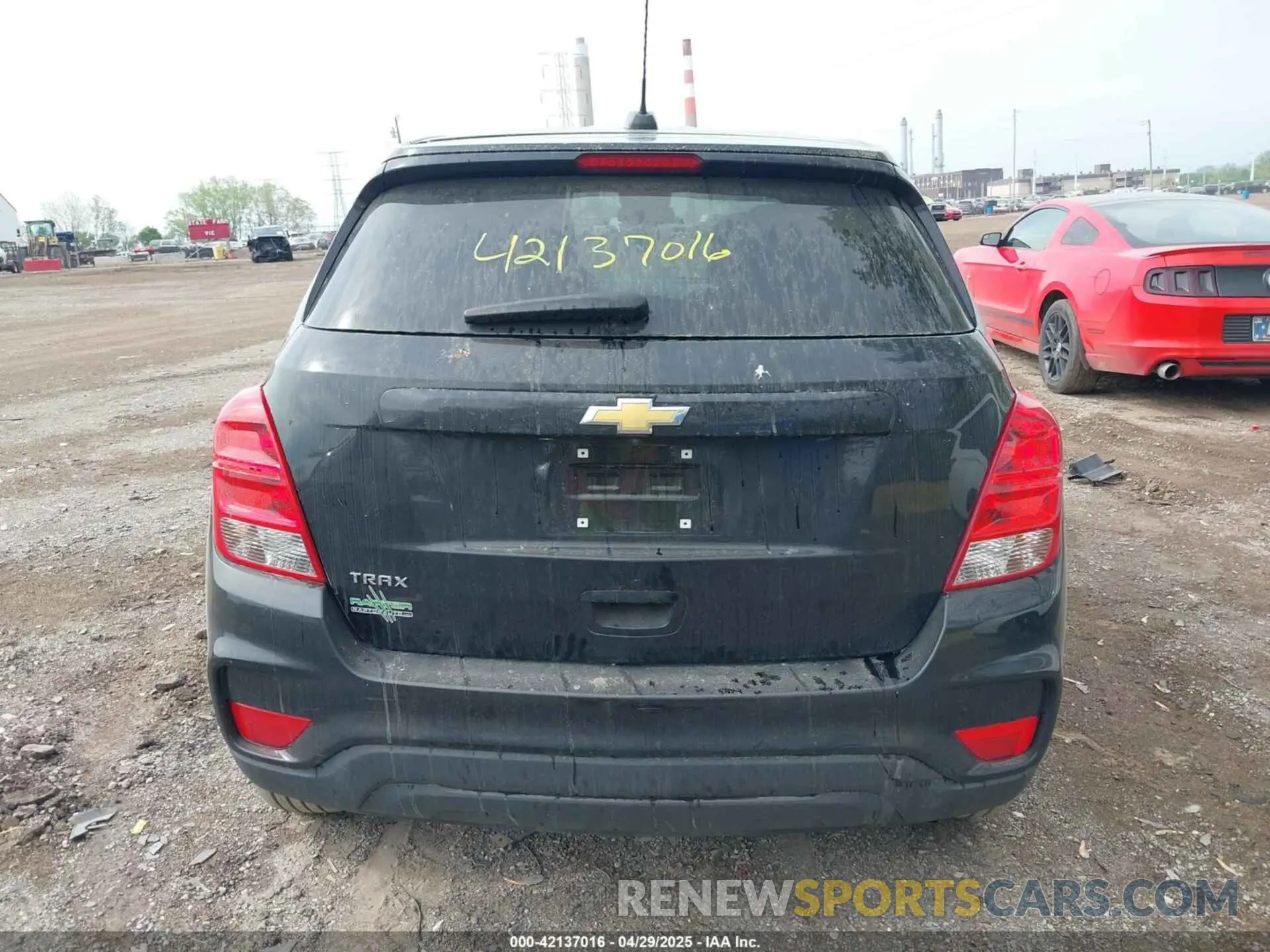 16 Photograph of a damaged car 3GNCJKSB7KL287810 CHEVROLET TRAX 2019