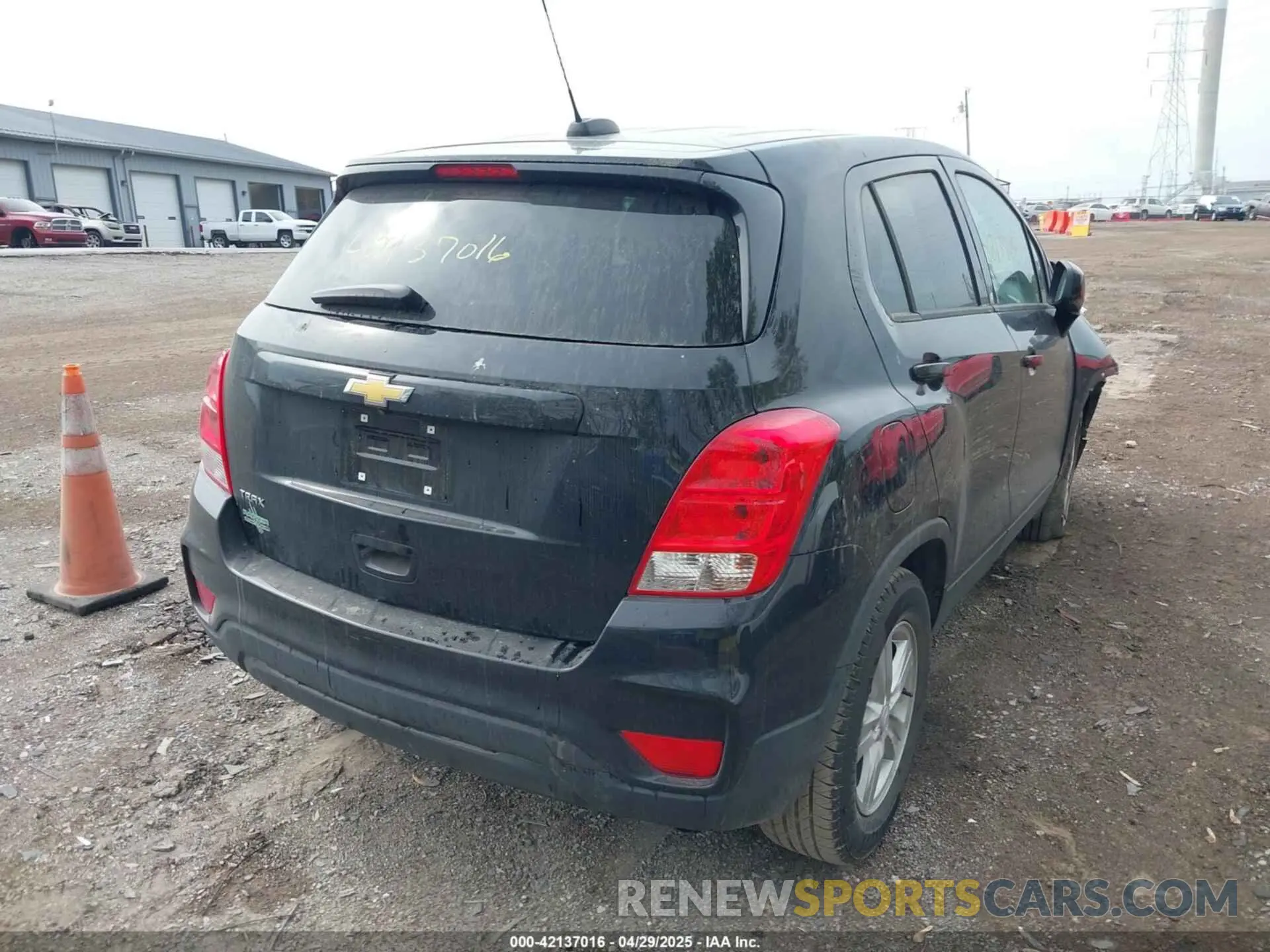4 Photograph of a damaged car 3GNCJKSB7KL287810 CHEVROLET TRAX 2019