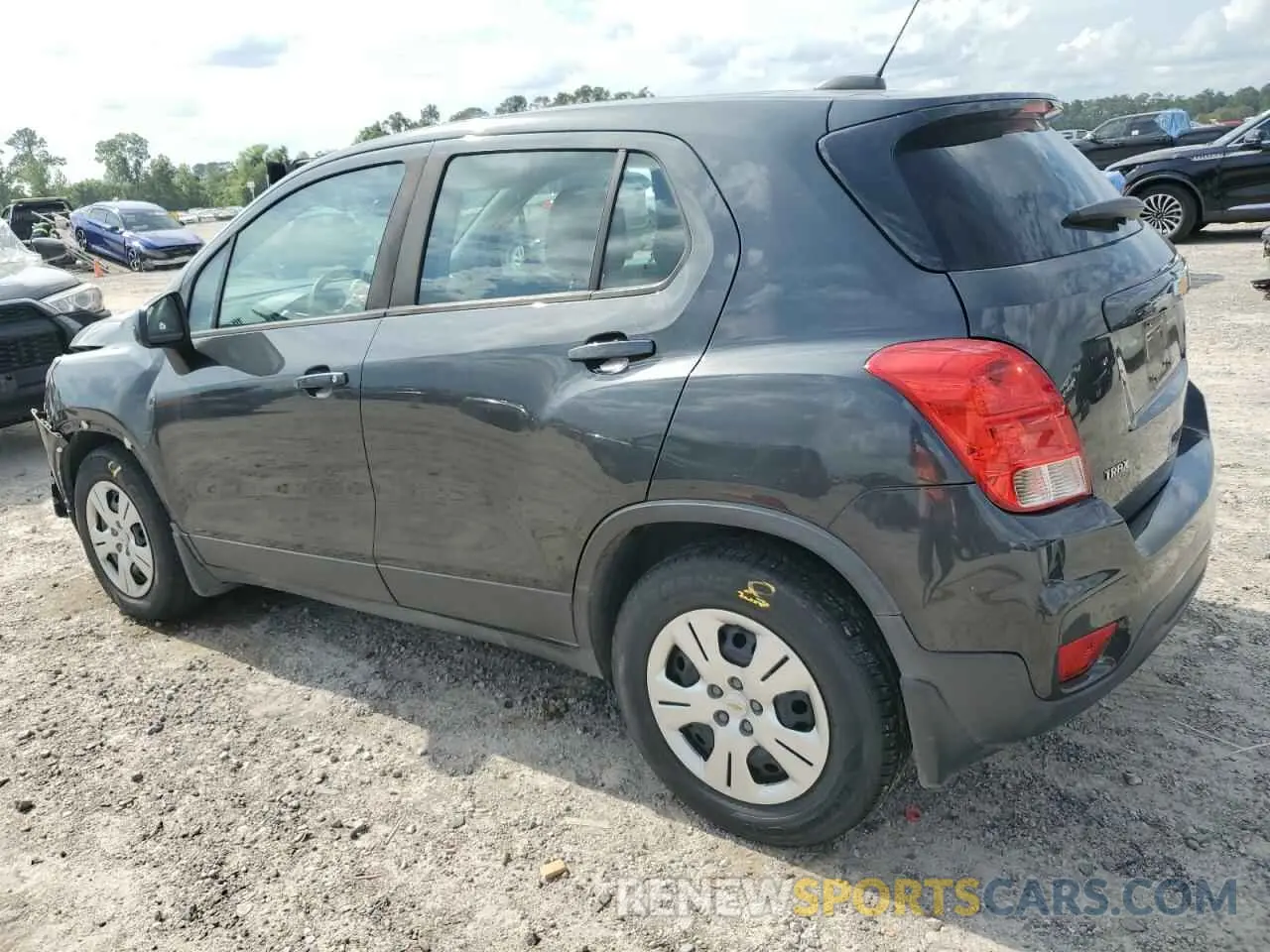 2 Photograph of a damaged car 3GNCJKSB8KL121912 CHEVROLET TRAX 2019
