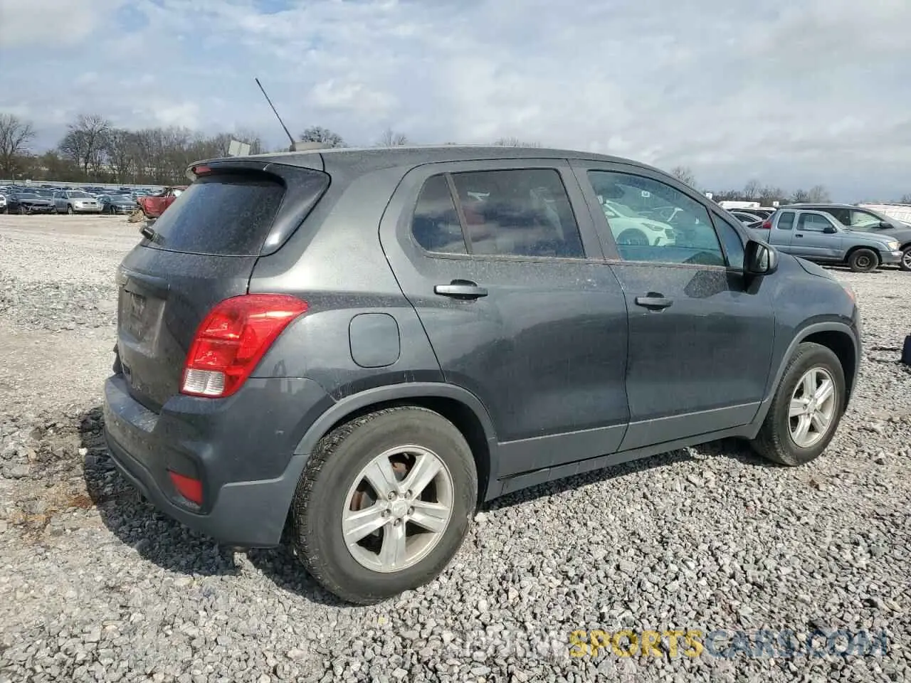 3 Фотография поврежденного автомобиля 3GNCJKSB8KL256100 CHEVROLET TRAX 2019
