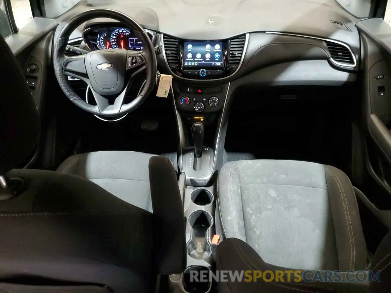 8 Фотография поврежденного автомобиля 3GNCJKSB9KL294712 CHEVROLET TRAX 2019