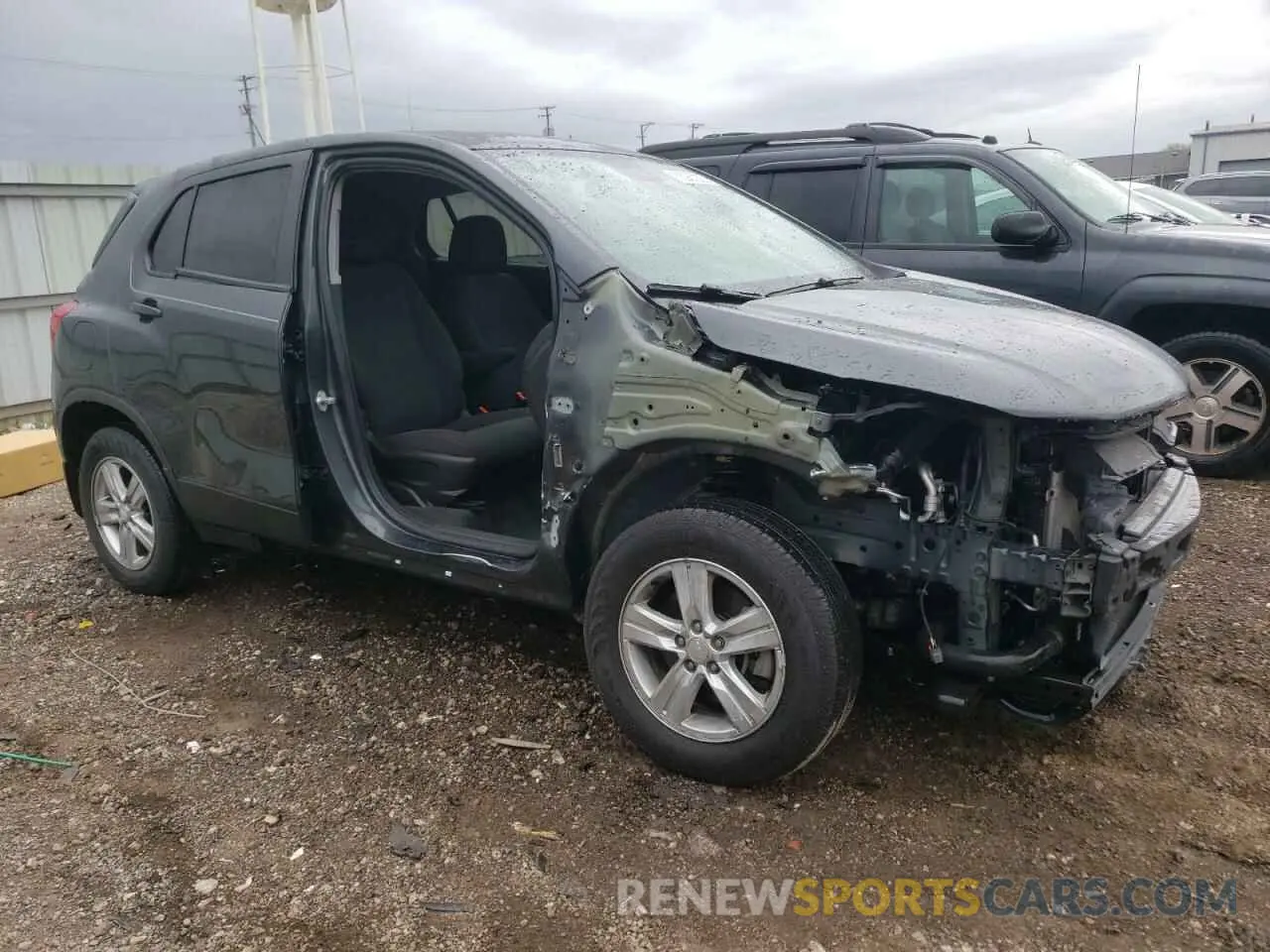 4 Photograph of a damaged car 3GNCJKSBXKL206511 CHEVROLET TRAX 2019