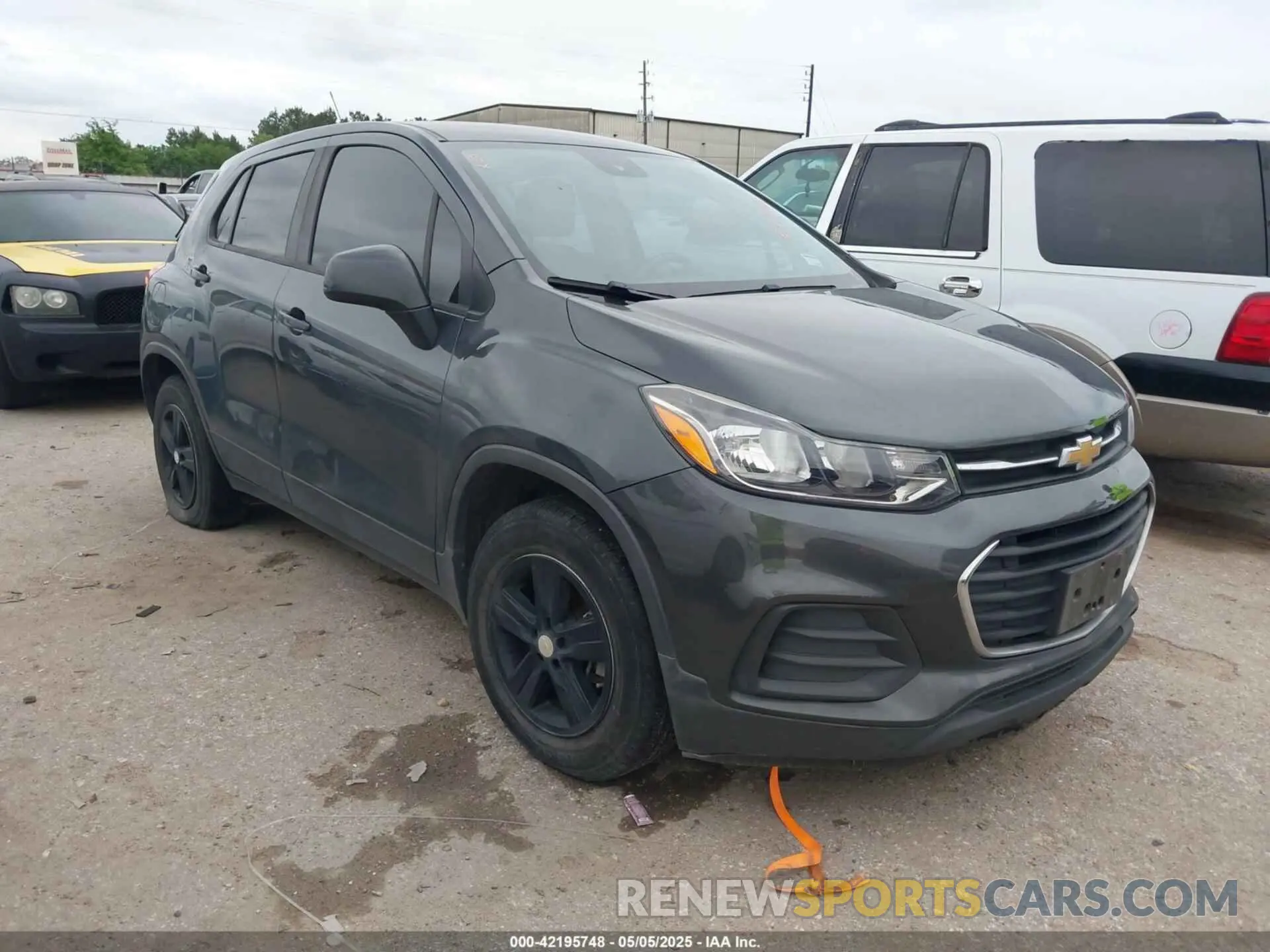 1 Фотография поврежденного автомобиля 3GNCJKSBXKL300159 CHEVROLET TRAX 2019