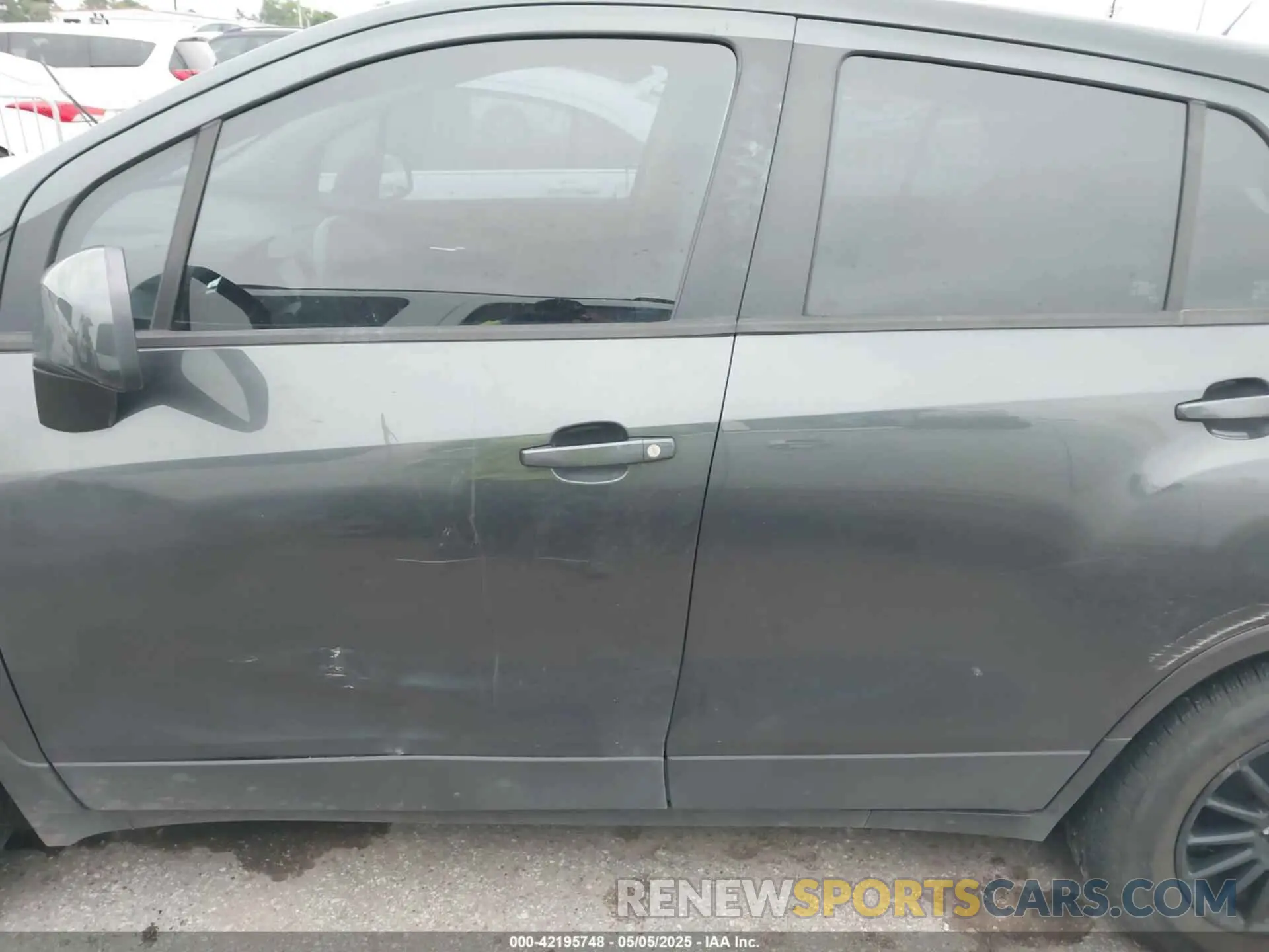 13 Фотография поврежденного автомобиля 3GNCJKSBXKL300159 CHEVROLET TRAX 2019
