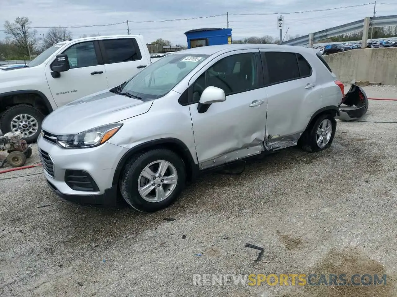 1 Photograph of a damaged car 3GNCJKSBXKL401461 CHEVROLET TRAX 2019