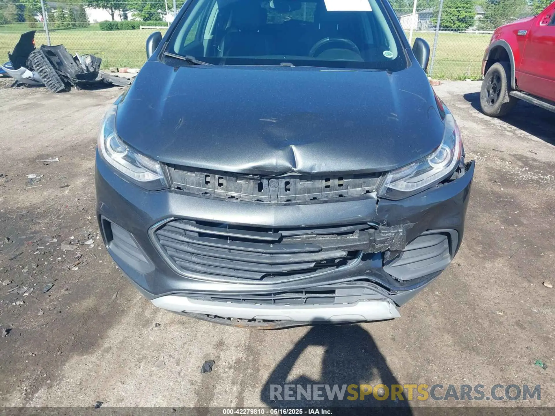 6 Photograph of a damaged car 3GNCJLSB0KL326209 CHEVROLET TRAX 2019