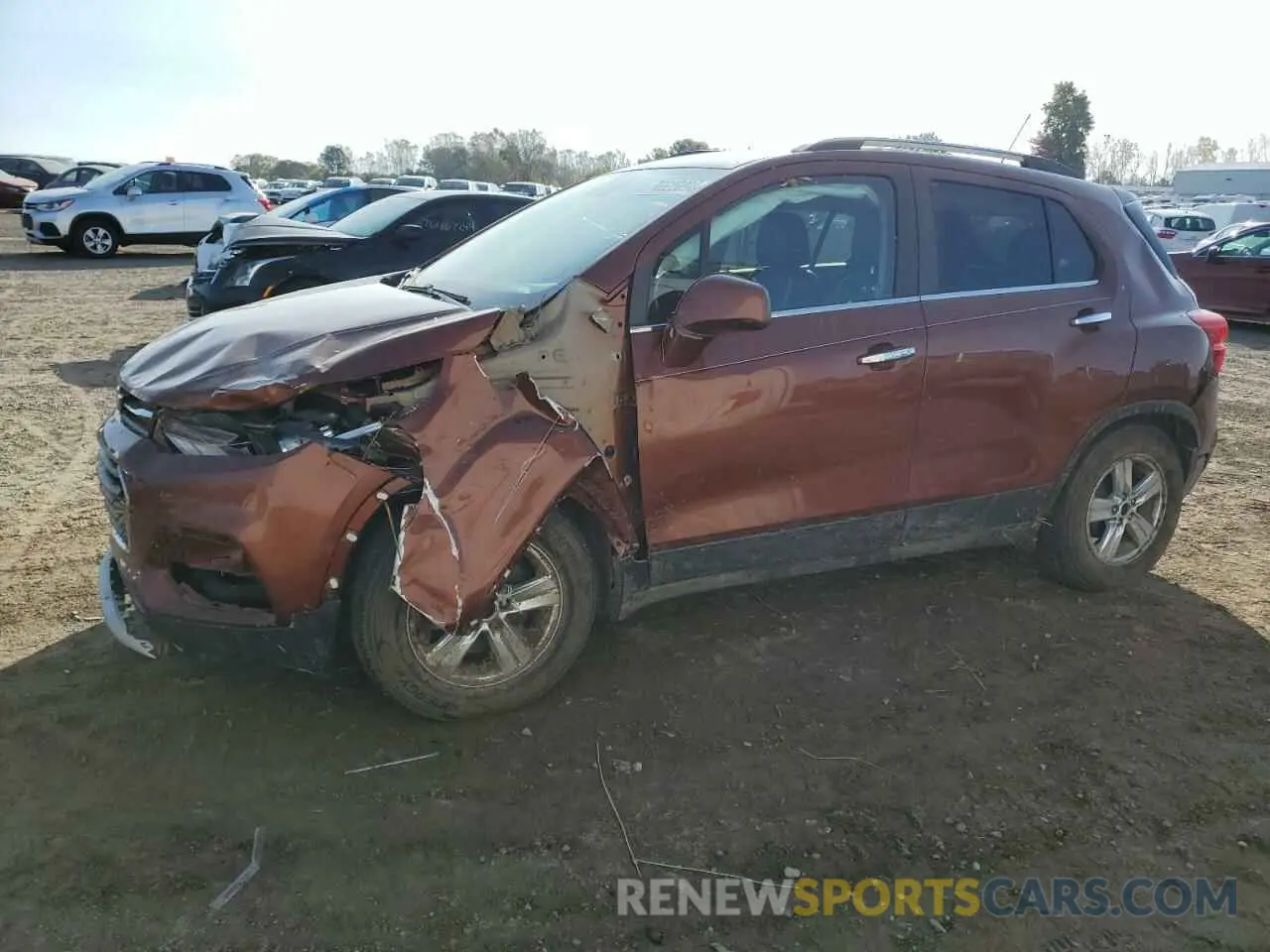 1 Photograph of a damaged car 3GNCJLSB1KL256526 CHEVROLET TRAX 2019