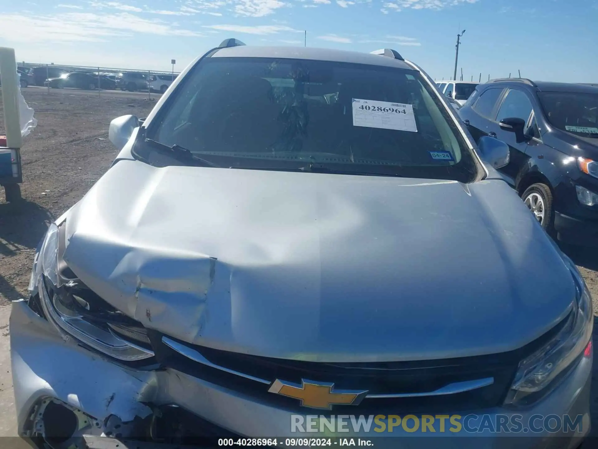 12 Фотография поврежденного автомобиля 3GNCJLSB1KL403766 CHEVROLET TRAX 2019
