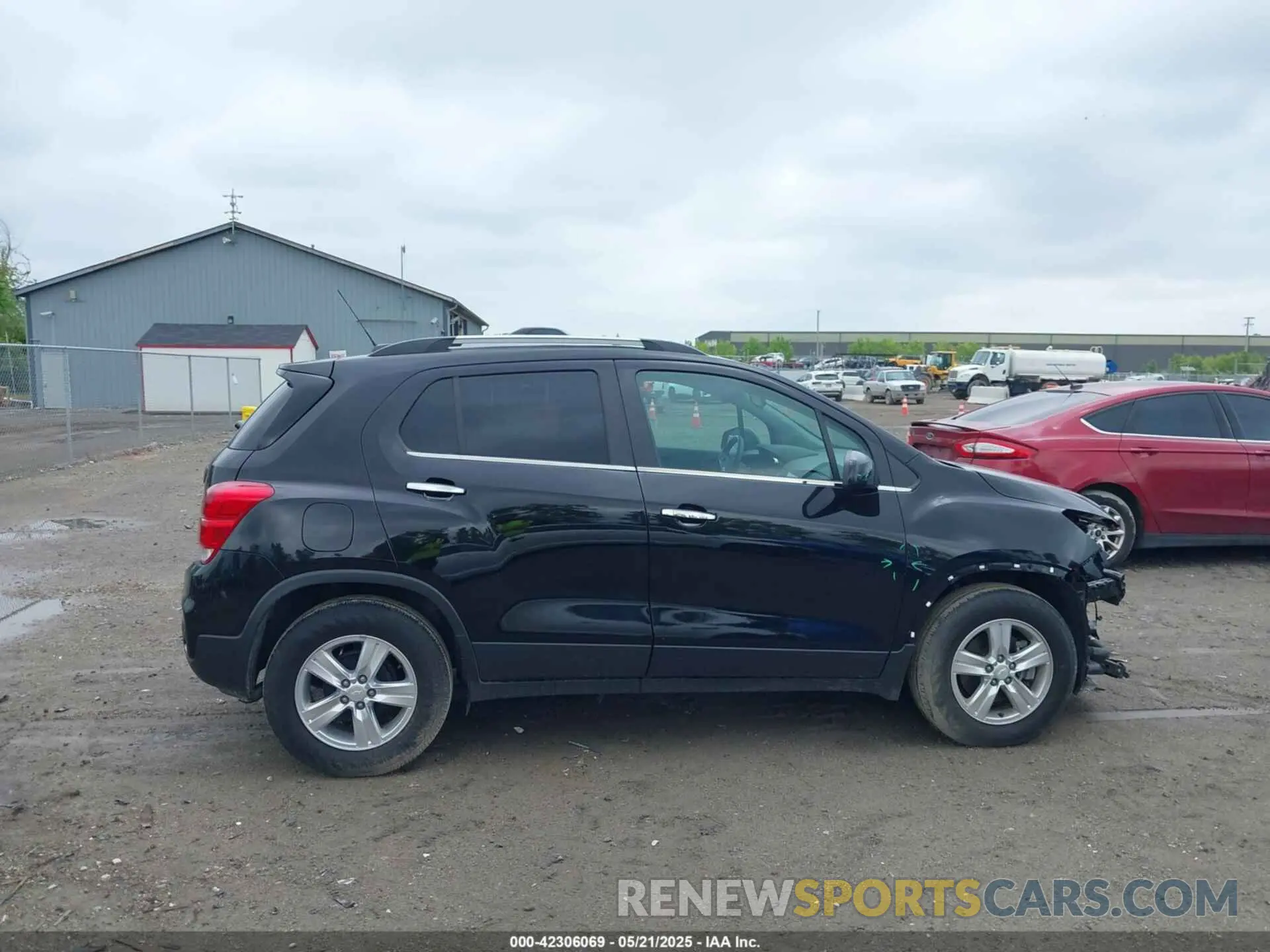 14 Фотография поврежденного автомобиля 3GNCJLSB2KL212115 CHEVROLET TRAX 2019