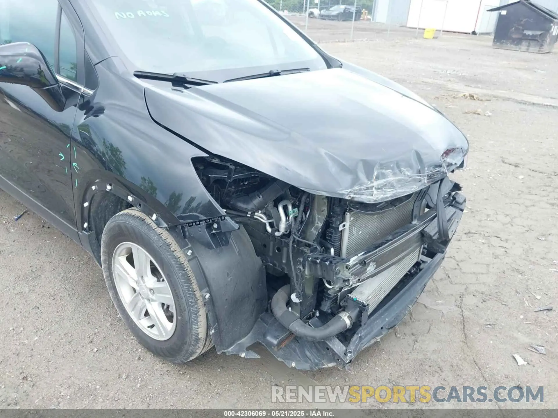 6 Фотография поврежденного автомобиля 3GNCJLSB2KL212115 CHEVROLET TRAX 2019
