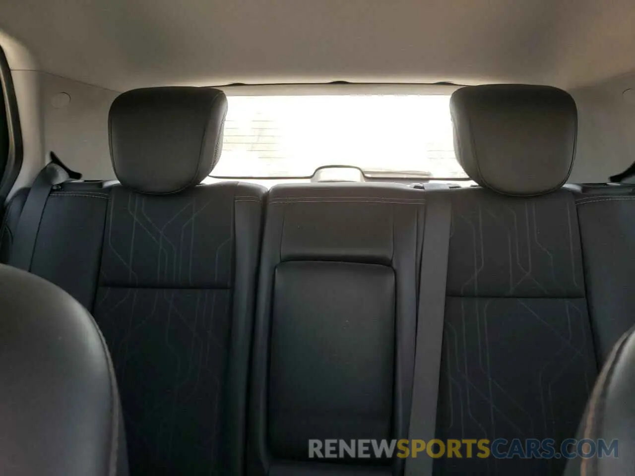 10 Photograph of a damaged car 3GNCJLSB2KL331766 CHEVROLET TRAX 2019