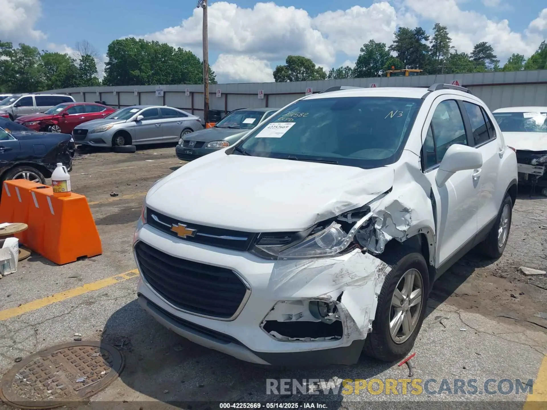 2 Photograph of a damaged car 3GNCJLSB3KL309534 CHEVROLET TRAX 2019