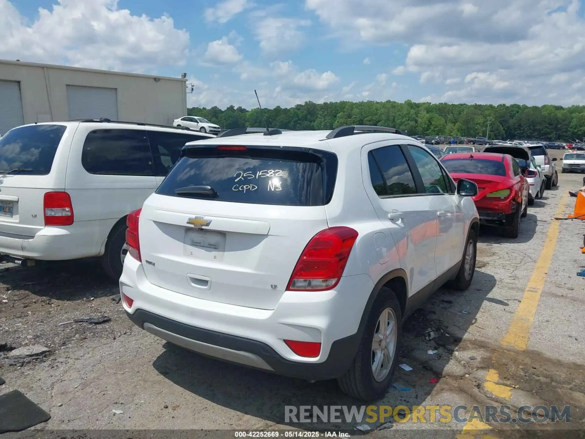 4 Photograph of a damaged car 3GNCJLSB3KL309534 CHEVROLET TRAX 2019
