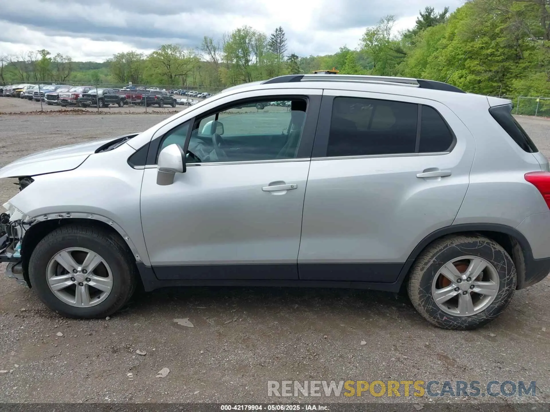 15 Фотография поврежденного автомобиля 3GNCJLSB4KL256651 CHEVROLET TRAX 2019