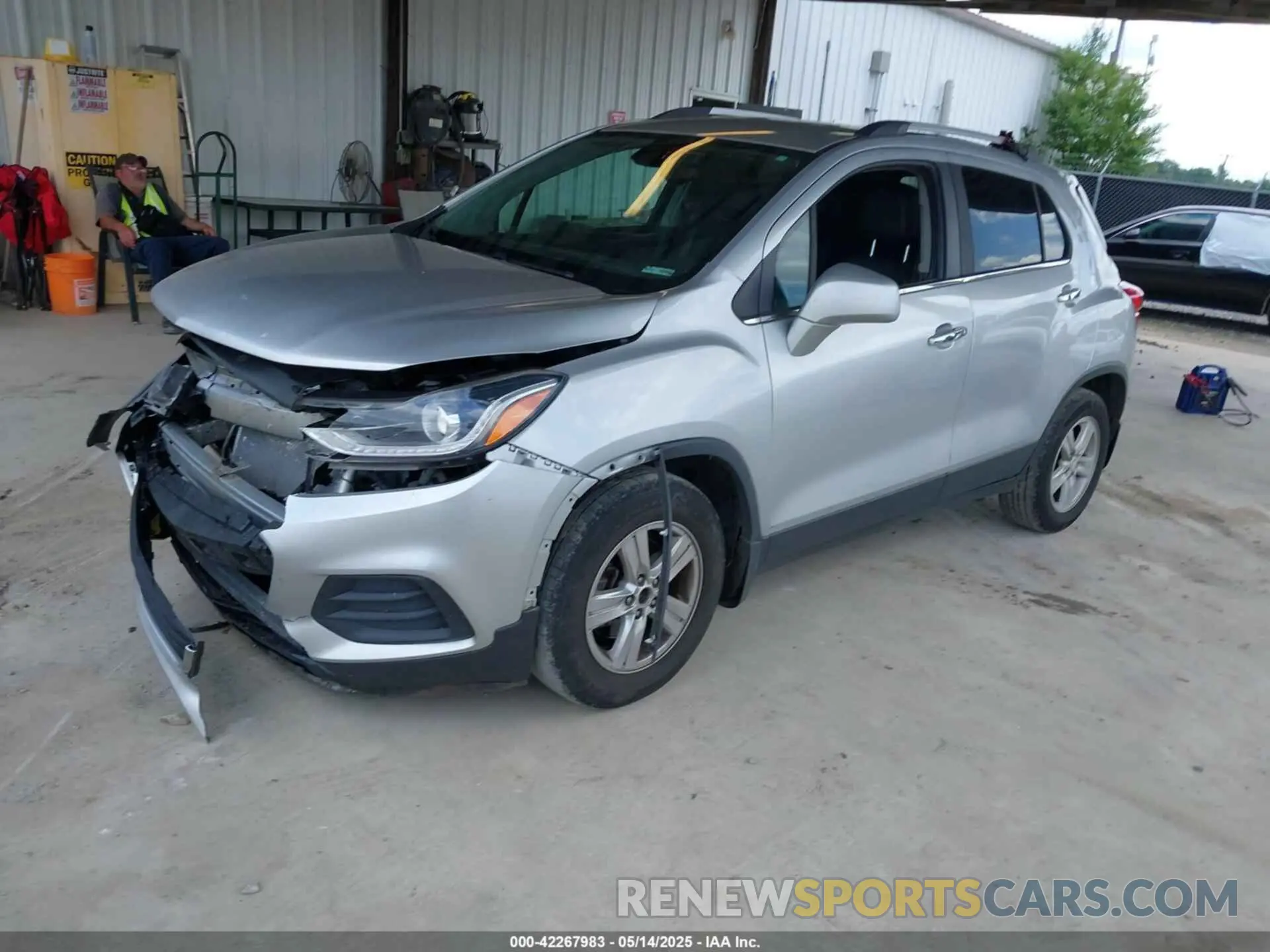 2 Photograph of a damaged car 3GNCJLSB5KL164609 CHEVROLET TRAX 2019