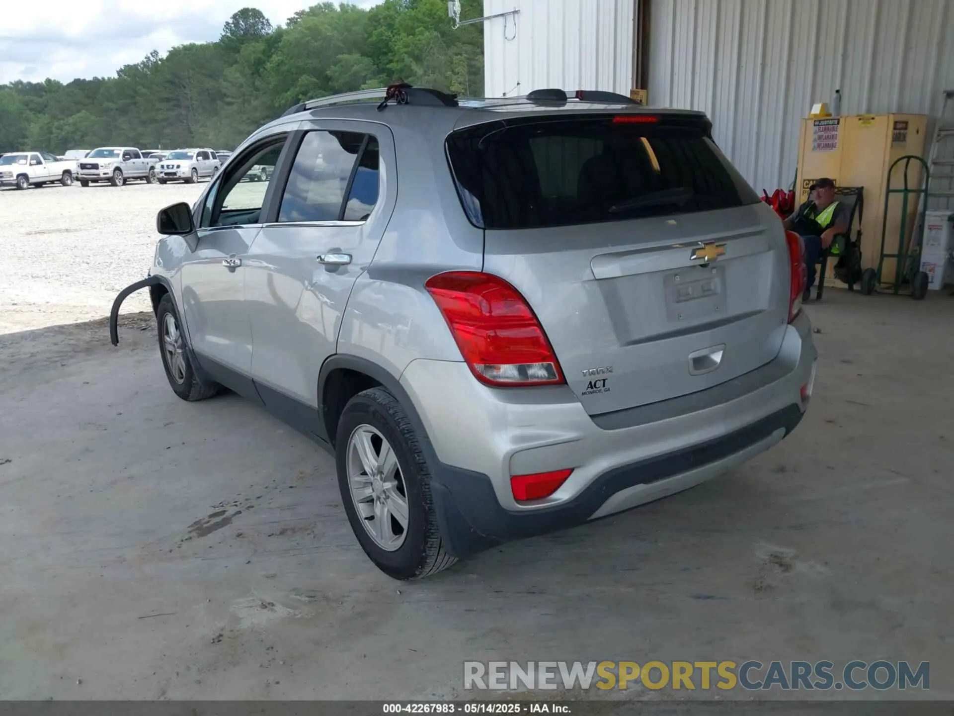 3 Photograph of a damaged car 3GNCJLSB5KL164609 CHEVROLET TRAX 2019