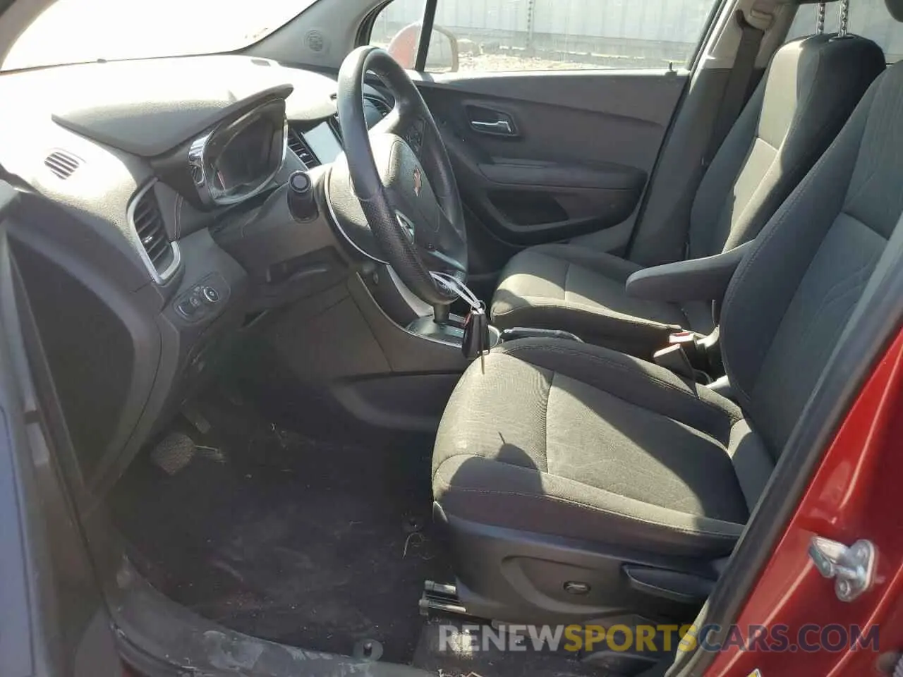 7 Фотография поврежденного автомобиля 3GNCJLSB5KL252141 CHEVROLET TRAX 2019