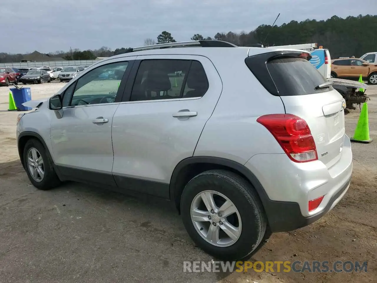 2 Фотография поврежденного автомобиля 3GNCJLSB5KL305596 CHEVROLET TRAX 2019