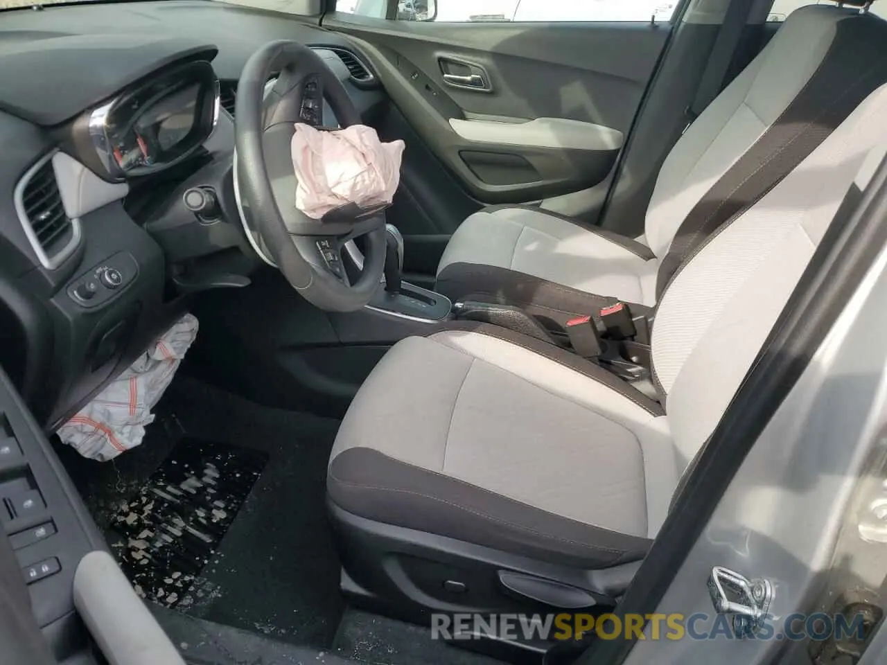 7 Фотография поврежденного автомобиля 3GNCJLSB5KL305596 CHEVROLET TRAX 2019