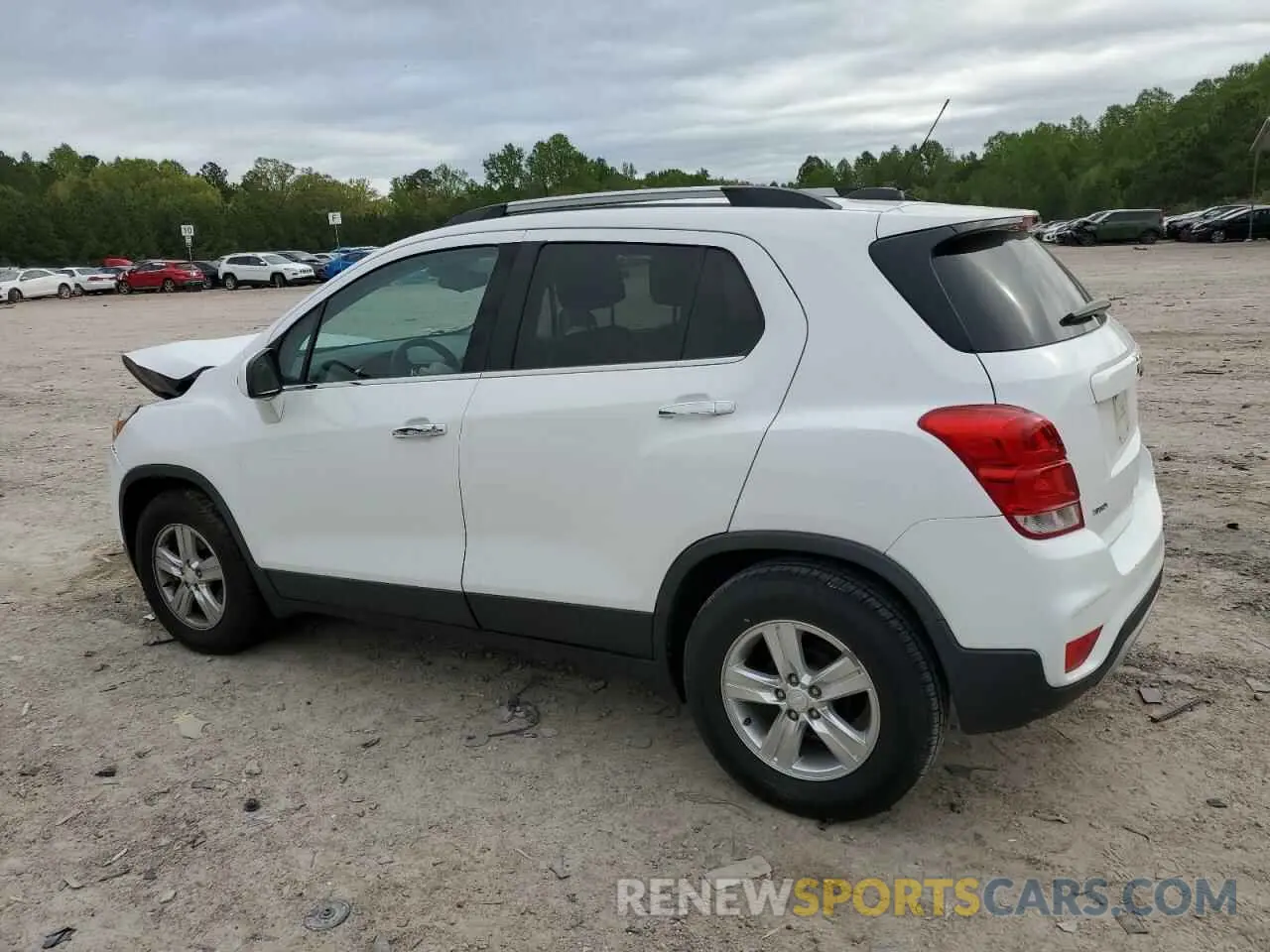 2 Photograph of a damaged car 3GNCJLSB6KL112504 CHEVROLET TRAX 2019