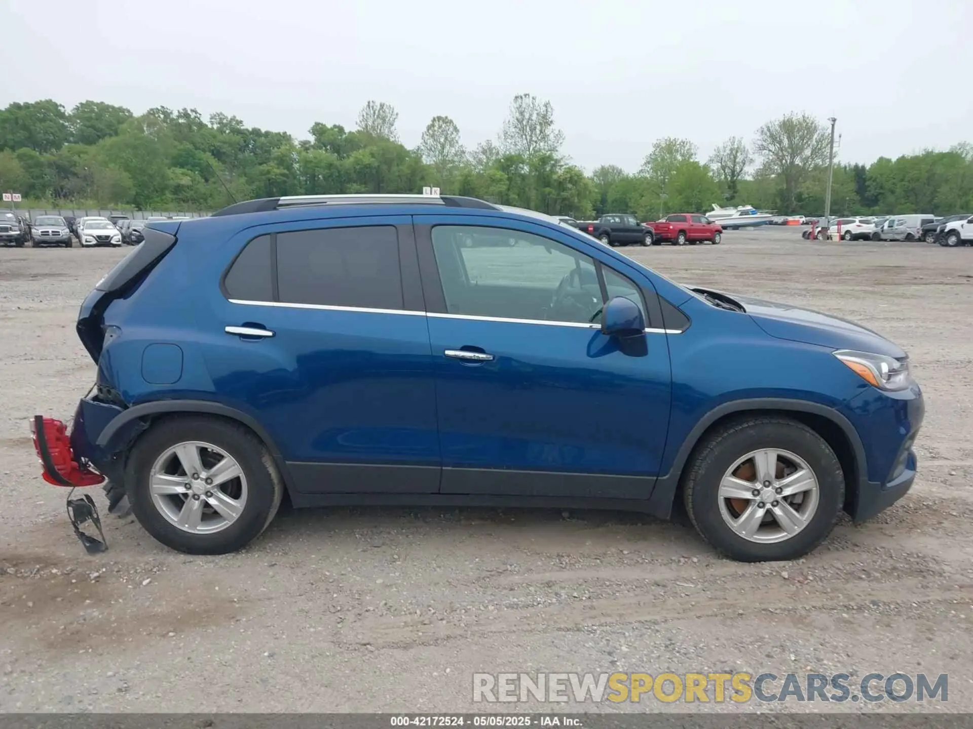 13 Photograph of a damaged car 3GNCJLSB7KL267854 CHEVROLET TRAX 2019