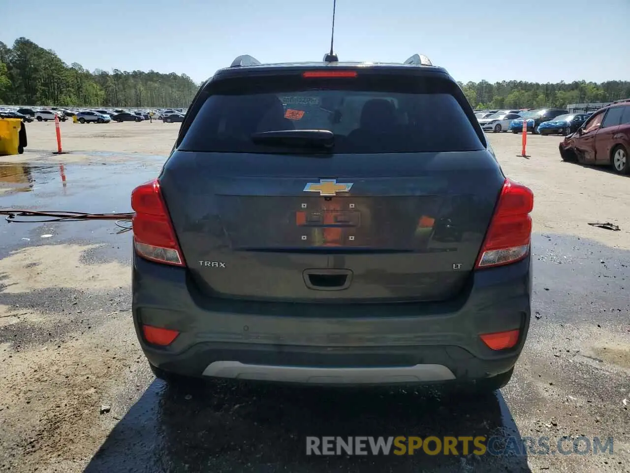 6 Фотография поврежденного автомобиля 3GNCJLSB7KL371678 CHEVROLET TRAX 2019