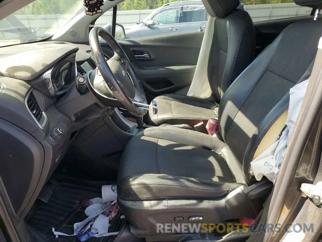 7 Фотография поврежденного автомобиля 3GNCJLSB7KL371678 CHEVROLET TRAX 2019