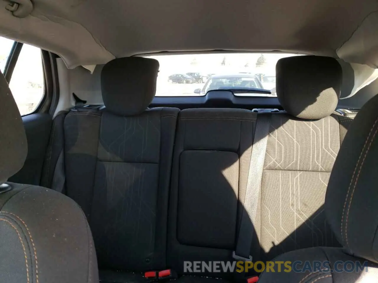 10 Photograph of a damaged car 3GNCJLSB8KL182862 CHEVROLET TRAX 2019
