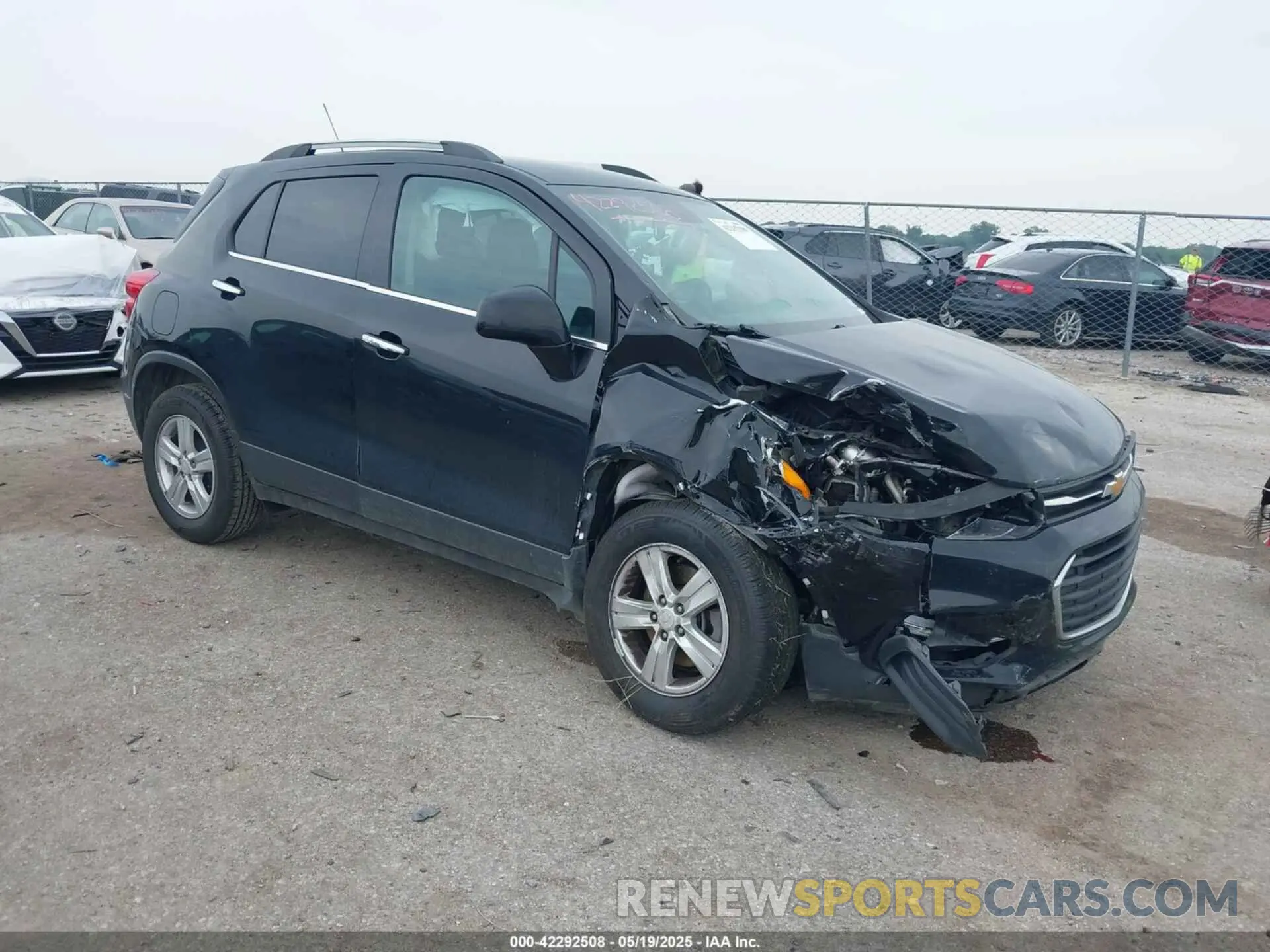 1 Photograph of a damaged car 3GNCJLSB8KL213334 CHEVROLET TRAX 2019
