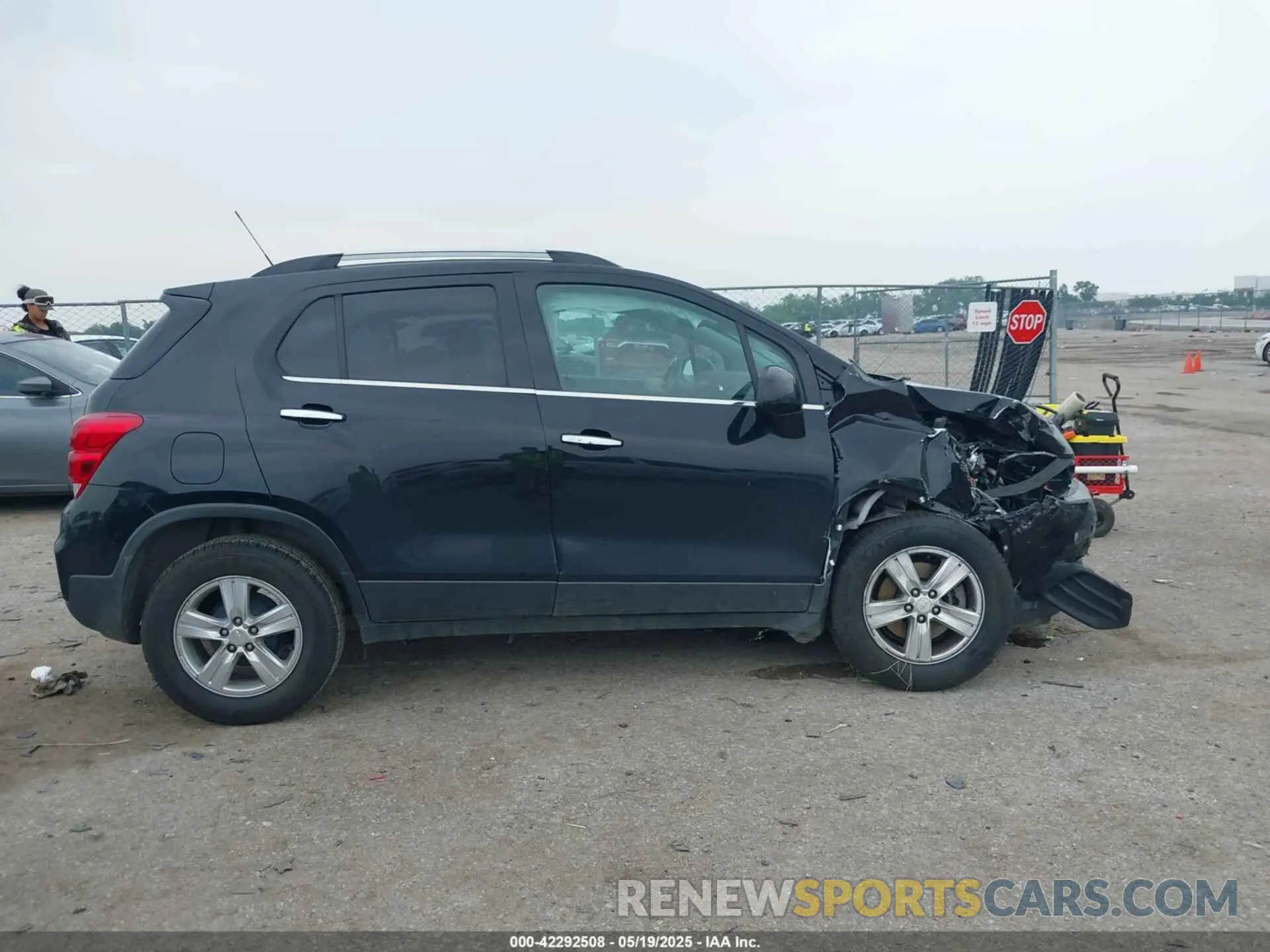 14 Photograph of a damaged car 3GNCJLSB8KL213334 CHEVROLET TRAX 2019