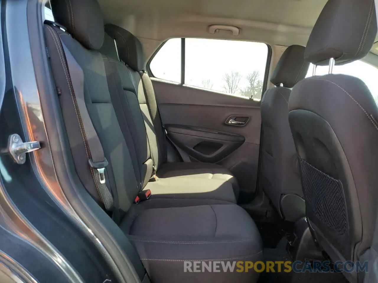 11 Photograph of a damaged car 3GNCJLSB9KL218350 CHEVROLET TRAX 2019