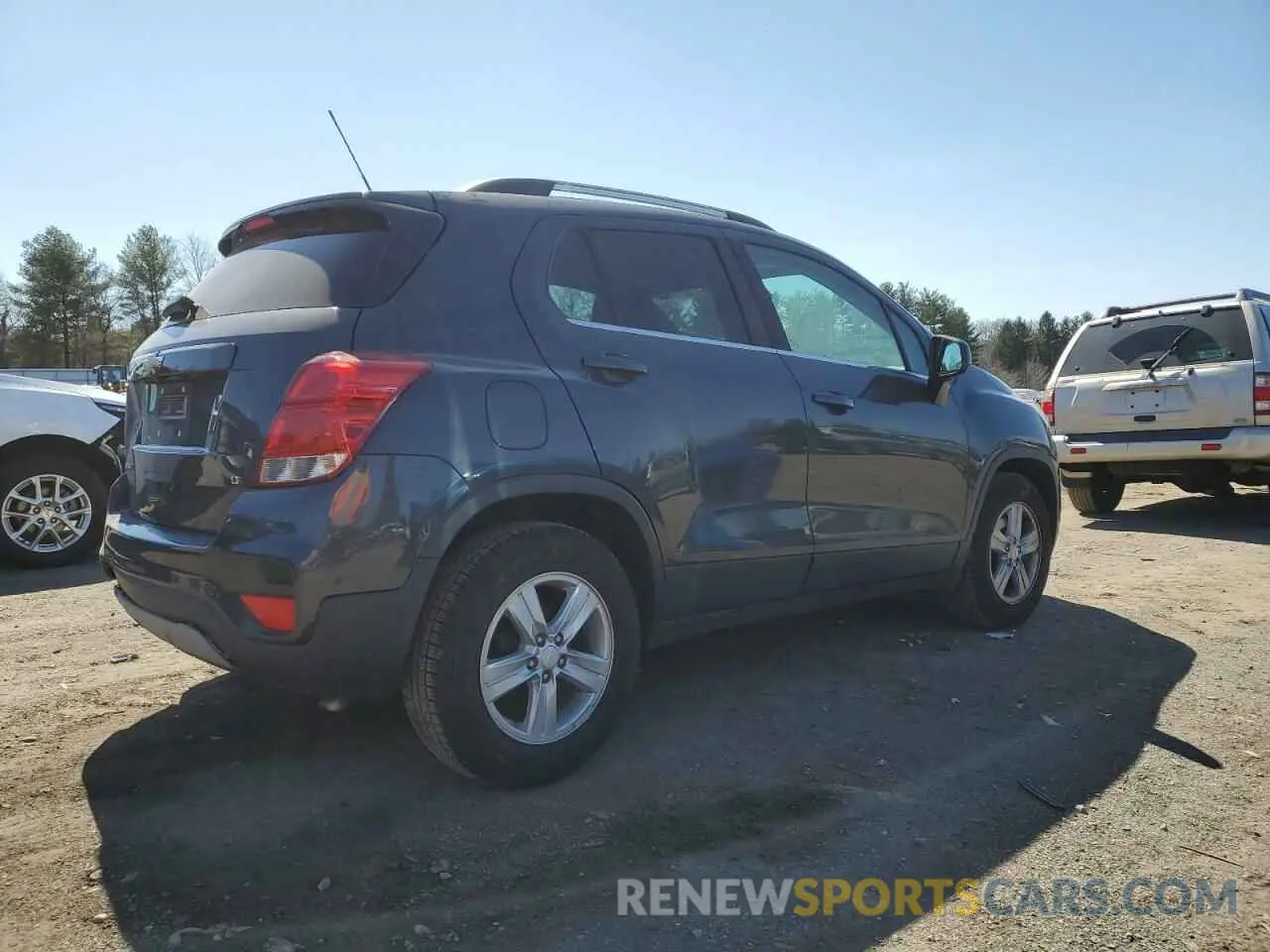 3 Photograph of a damaged car 3GNCJLSB9KL218350 CHEVROLET TRAX 2019