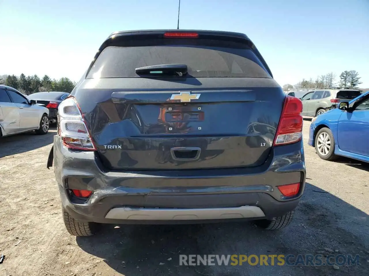 6 Photograph of a damaged car 3GNCJLSB9KL218350 CHEVROLET TRAX 2019