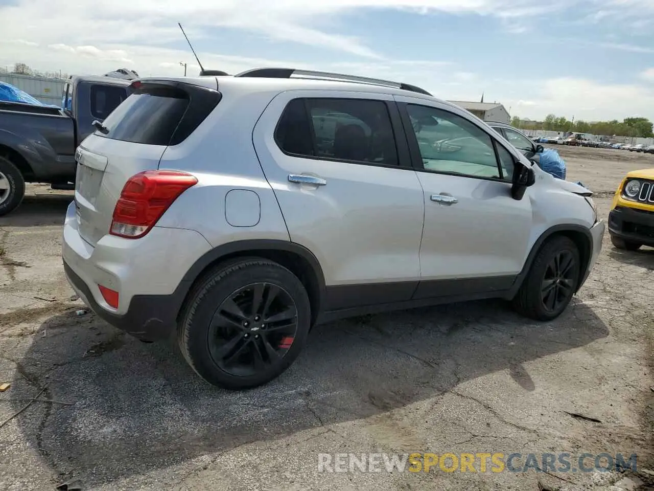 3 Фотография поврежденного автомобиля 3GNCJLSBXKL381637 CHEVROLET TRAX 2019
