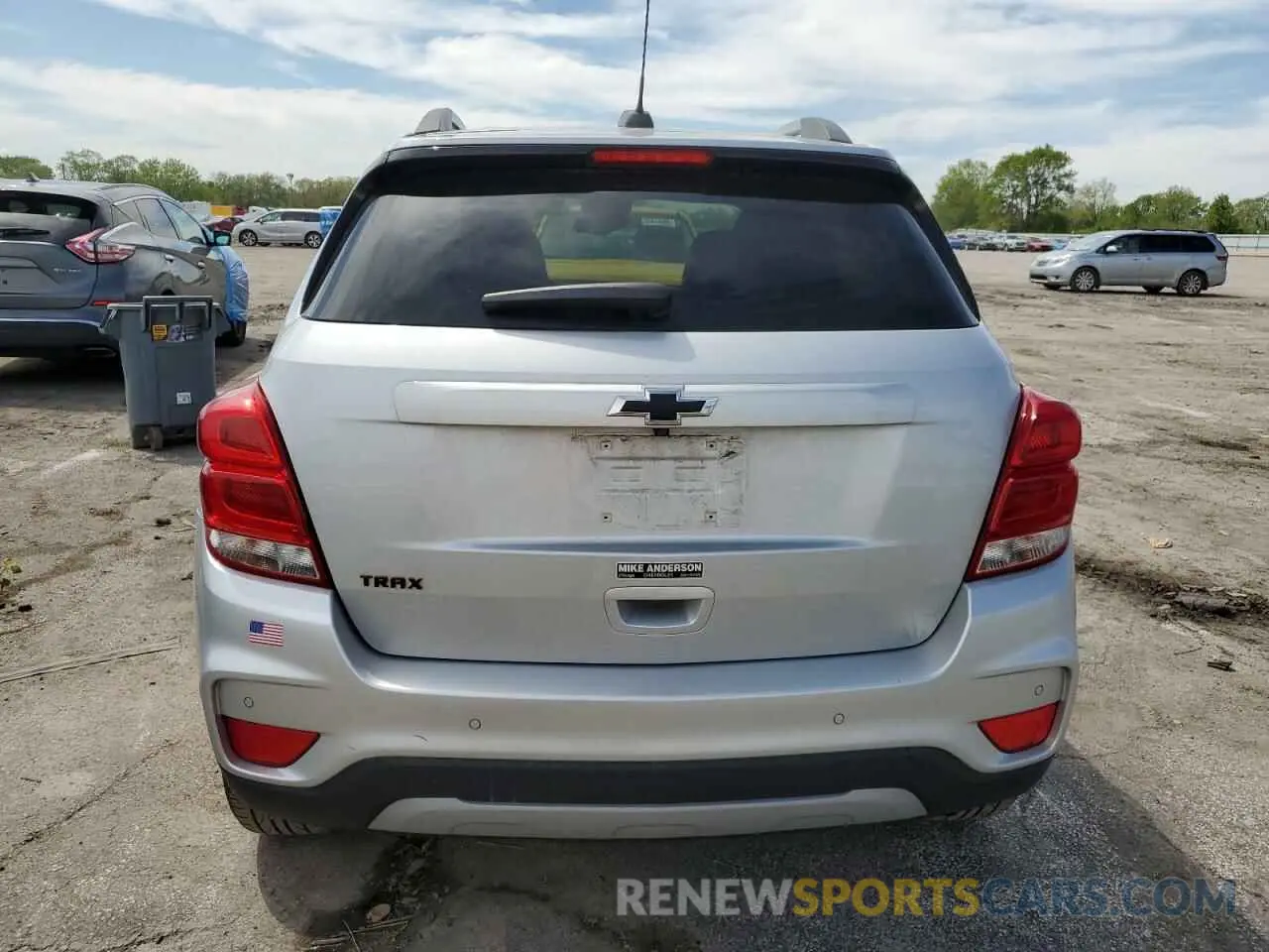 6 Фотография поврежденного автомобиля 3GNCJLSBXKL381637 CHEVROLET TRAX 2019