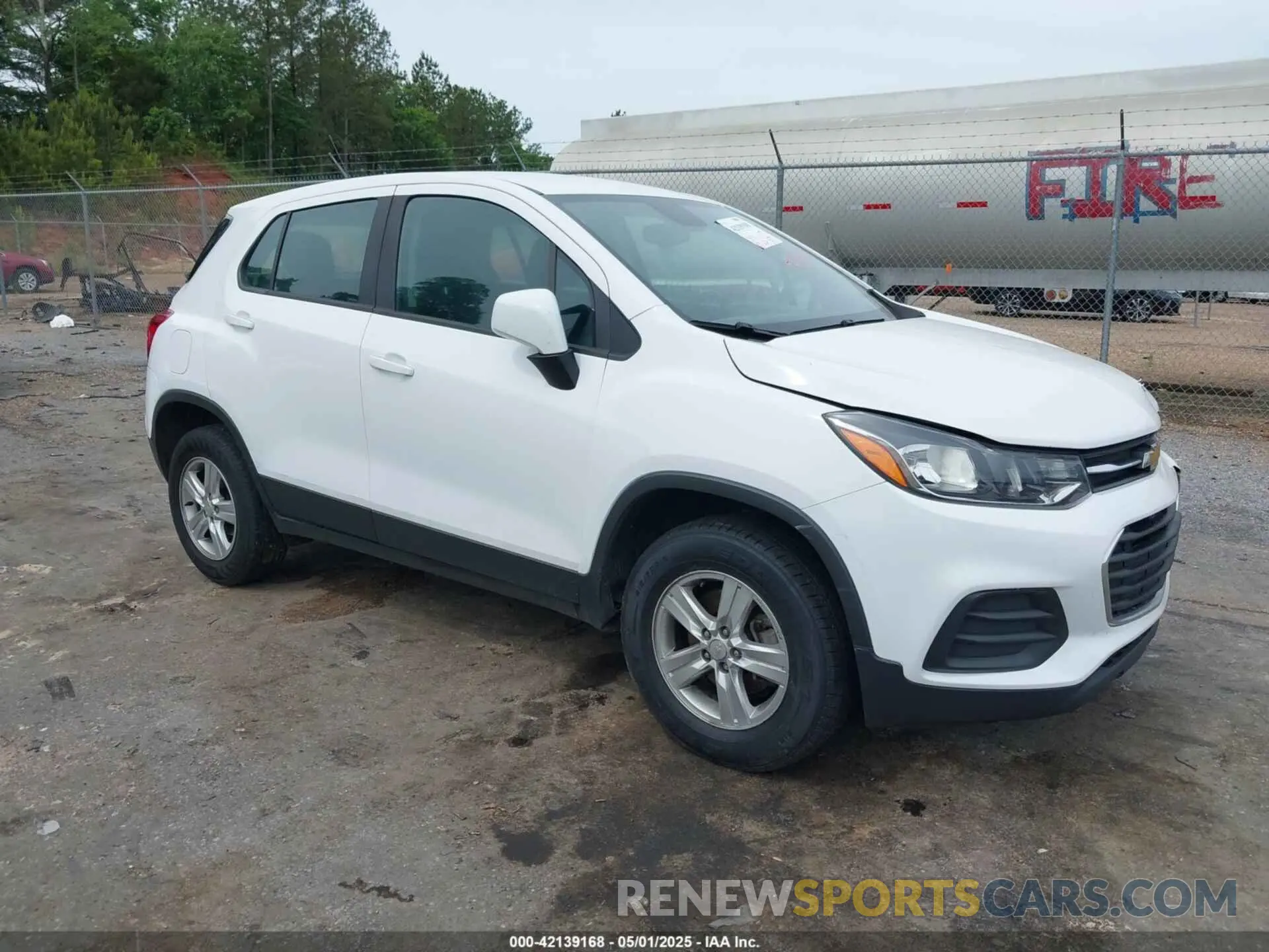 1 Фотография поврежденного автомобиля 3GNCJNSB1KL290607 CHEVROLET TRAX 2019