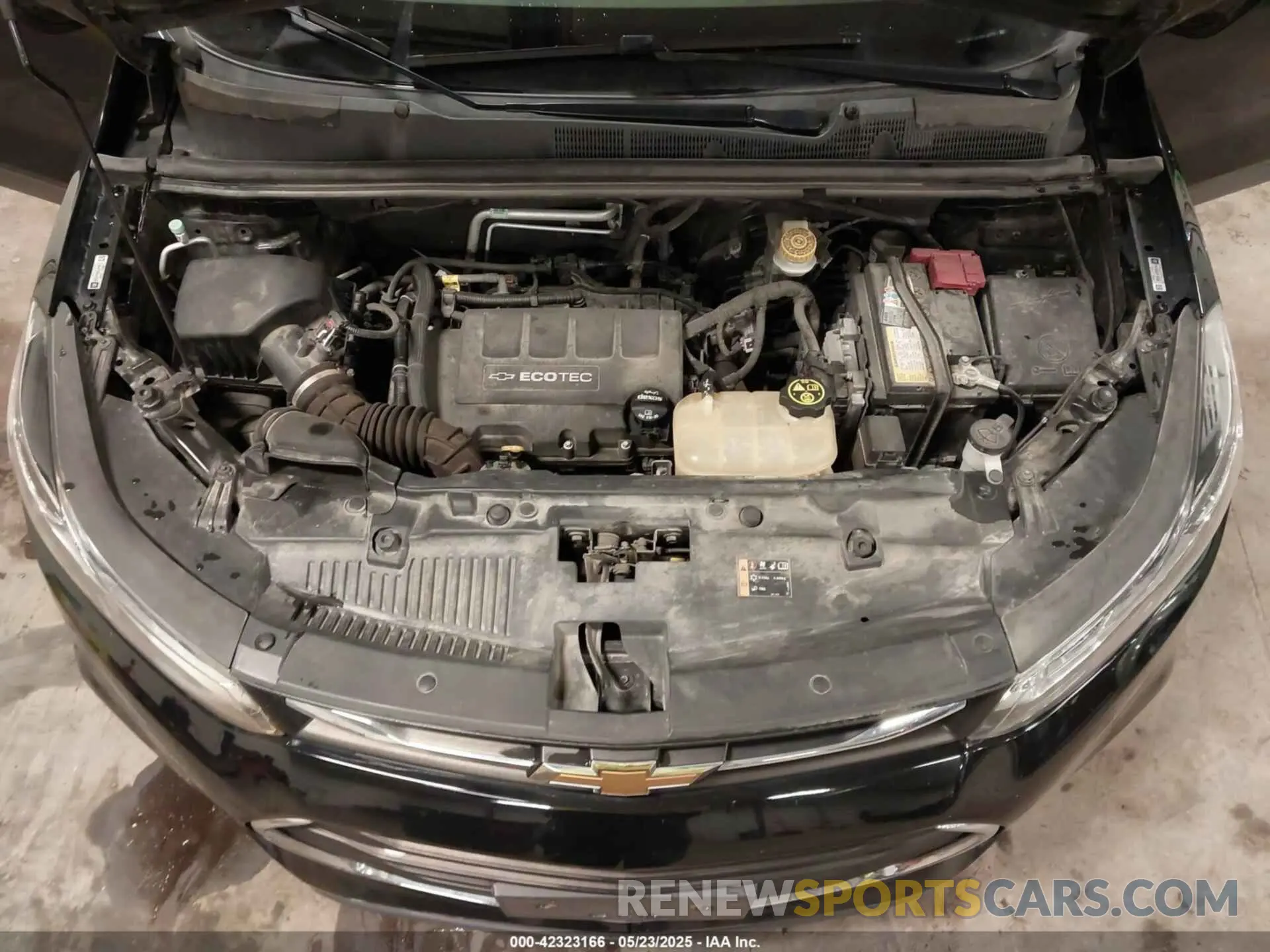 10 Photograph of a damaged car 3GNCJNSB2KL167995 CHEVROLET TRAX 2019