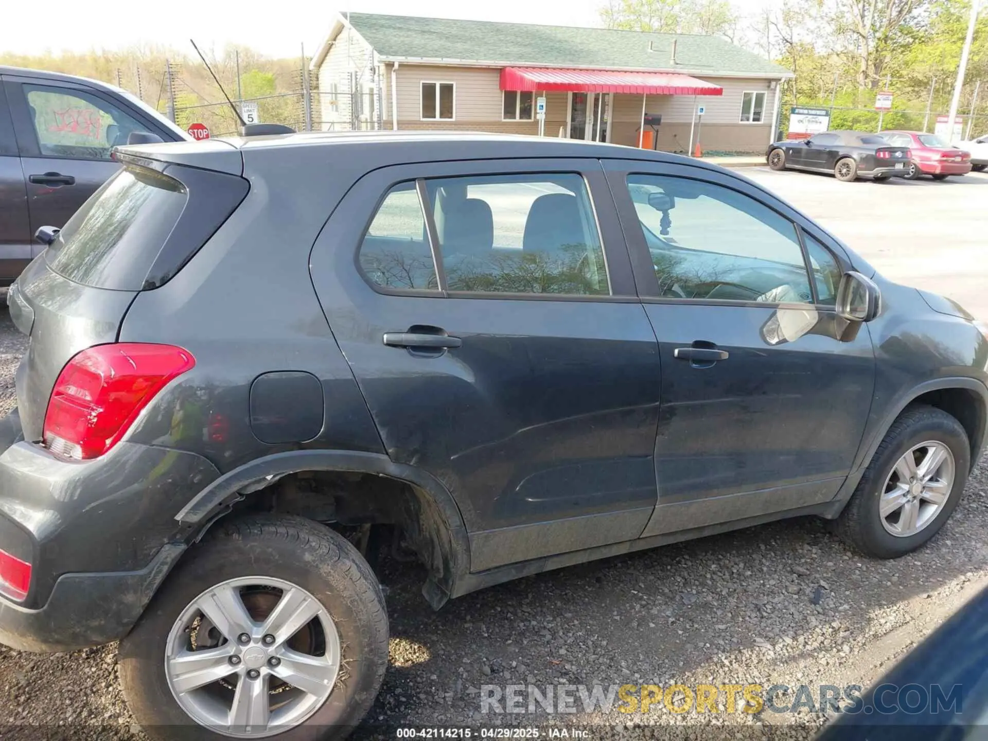 13 Фотография поврежденного автомобиля 3GNCJNSB2KL282967 CHEVROLET TRAX 2019