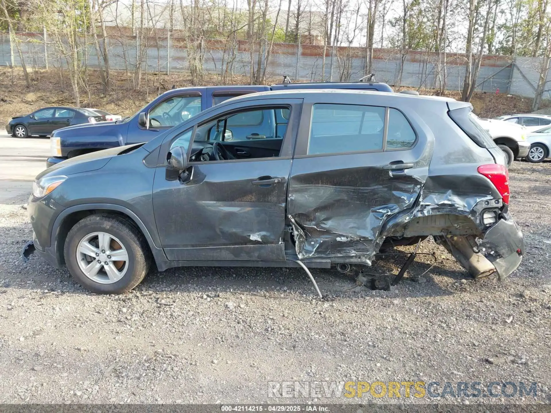 14 Фотография поврежденного автомобиля 3GNCJNSB2KL282967 CHEVROLET TRAX 2019