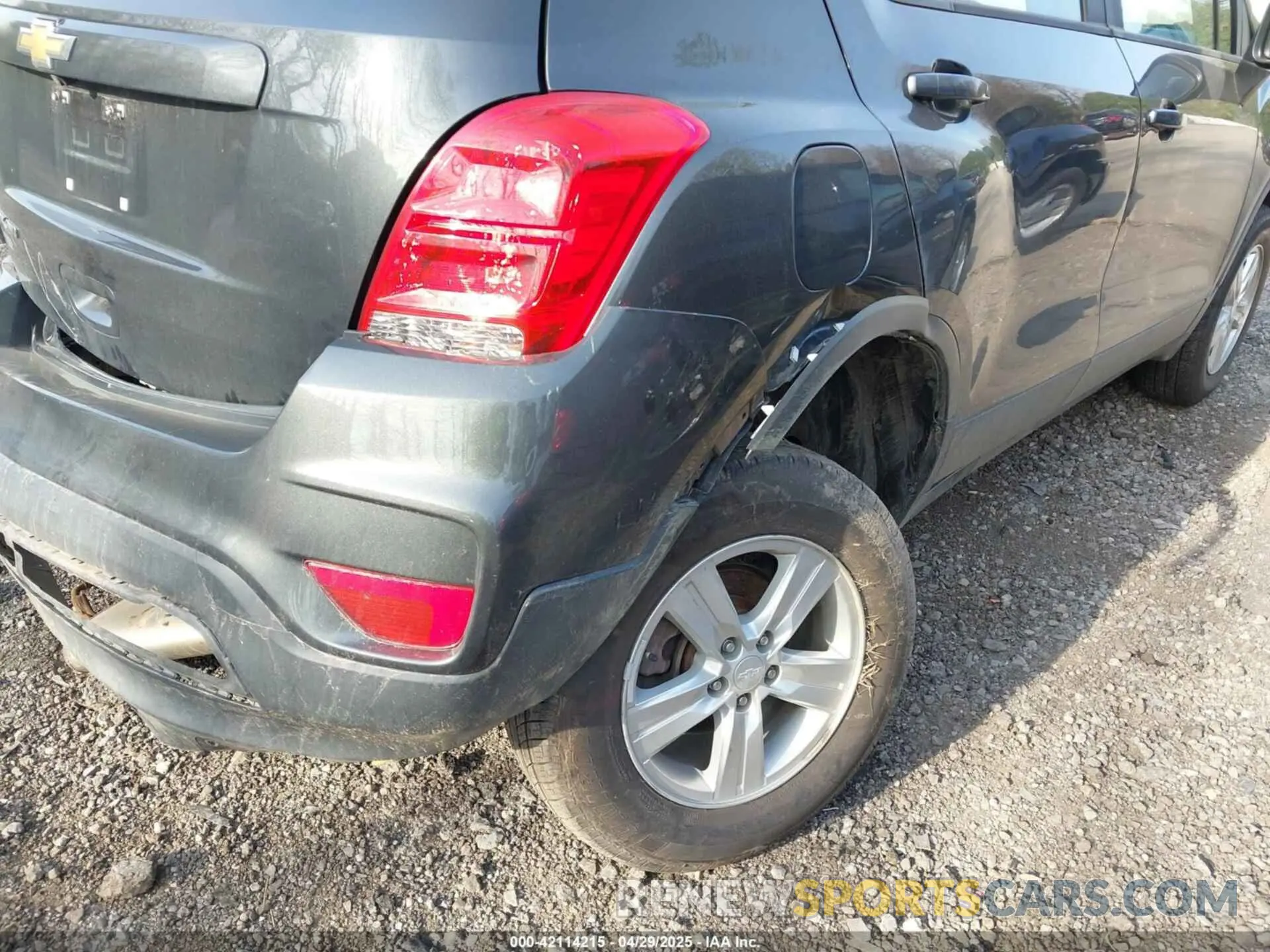 21 Фотография поврежденного автомобиля 3GNCJNSB2KL282967 CHEVROLET TRAX 2019