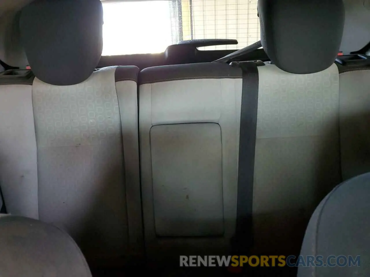 10 Photograph of a damaged car 3GNCJNSB4KL184362 CHEVROLET TRAX 2019