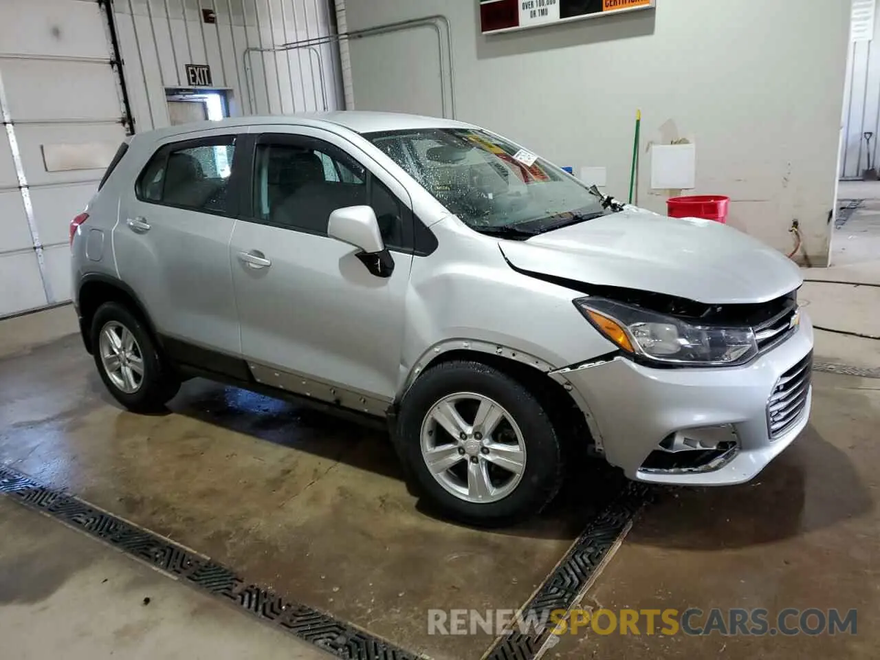 4 Photograph of a damaged car 3GNCJNSB4KL231406 CHEVROLET TRAX 2019