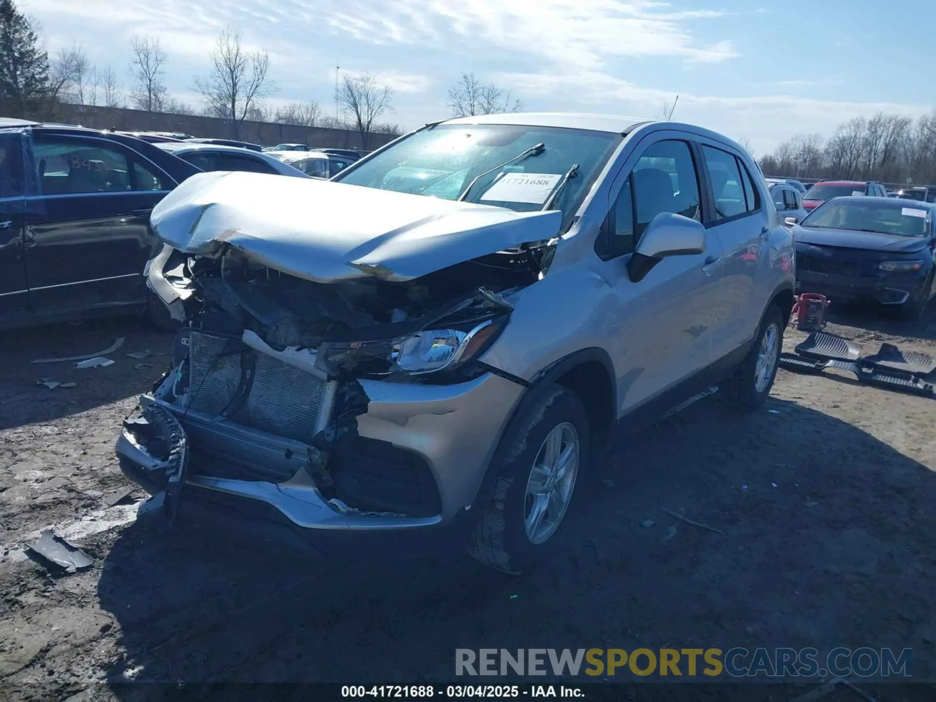 2 Photograph of a damaged car 3GNCJNSB4KL340044 CHEVROLET TRAX 2019
